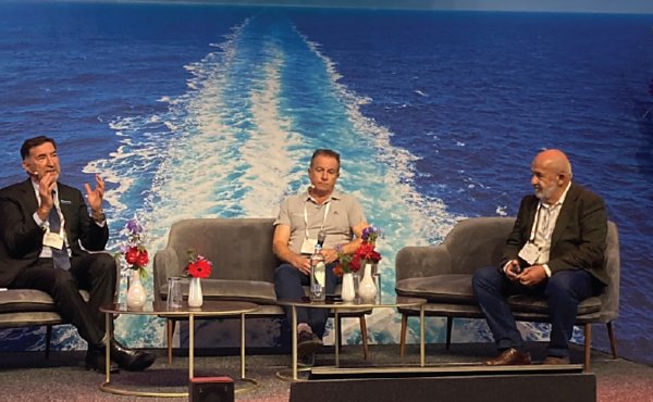 Left: Panel members (l to r)  John Hogan, Steve Sammes and Oscar Siches.