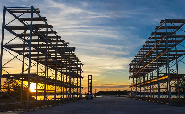 Family-owned Ross Marine opened a 160-slip drystack at newly built Clark Island Marina in South Carolina, USA.