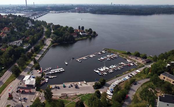 Now a talking point in and around the busy marina in Islinge, Liding.