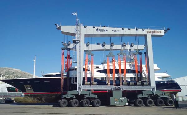 At the top end of the Cimolai Technology range are huge machines, such as this 1,150 ton hoist delivered to Papilas Shipyard in Perama, Greece.